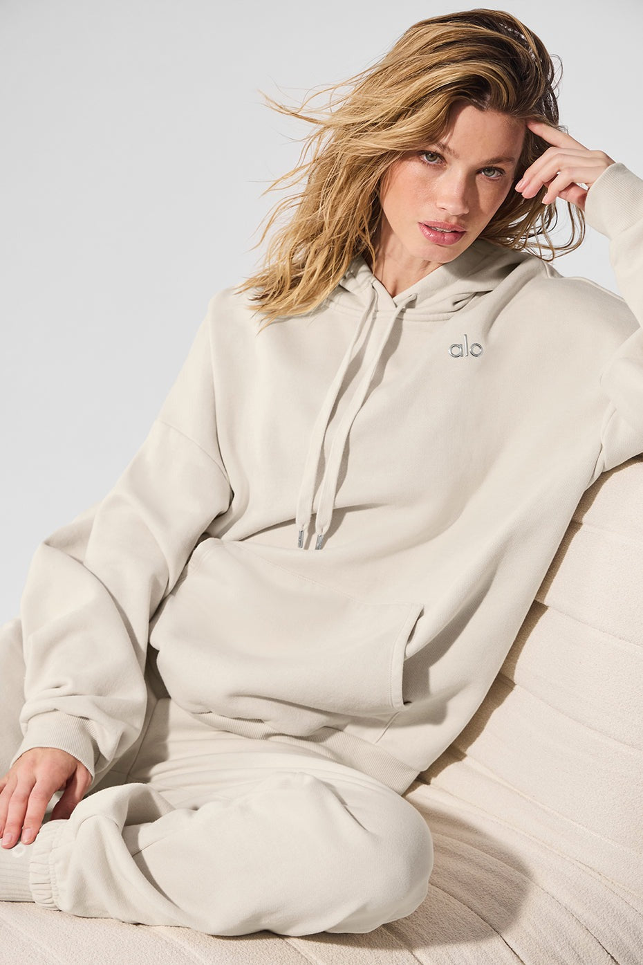 Accolade Hoodie - Bone